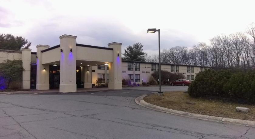 Howard Johnson By Wyndham Bartonsville/Poconos Area Extérieur photo