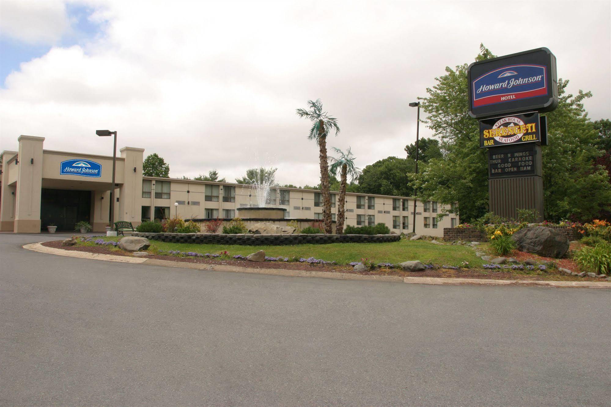 Howard Johnson By Wyndham Bartonsville/Poconos Area Extérieur photo